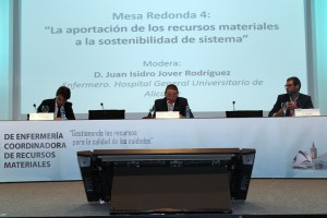 Víctor Pérez en la mesa redonda de Anecorm 2016